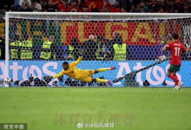 CAL半决赛上演点球大战 宏兴海龙星会师决赛 CAL半决赛上演点球大战 宏兴海龙星会师决赛